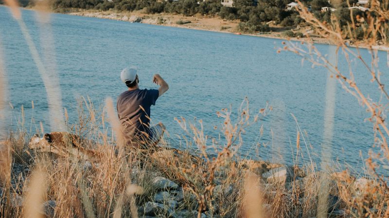 Holistic Wellbeing in a Connected World: Paths to Inner Balance and Resilience
