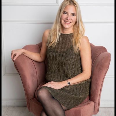 Rita Dr Bérczes's health stack